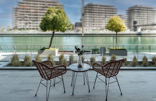 Al Safa Apartment | Stylish & Newly Furnished 2-Bedroom Canal Front Apartment with Maid’s Room – Canal Front 5