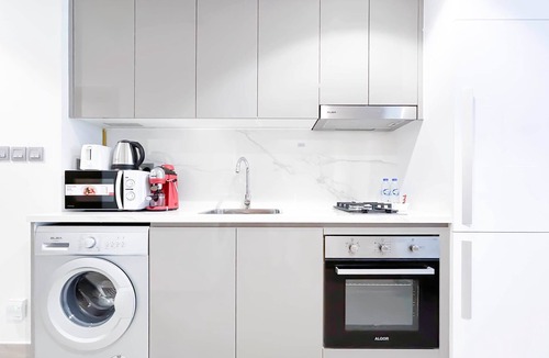 Nad Al Sheba Apartment | Stylish Studio Near Downtown Dubai and Business Bay