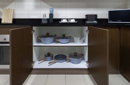Trade Center Apartment | Stylish Vacation Home | Next to Sheikh Zayed Road