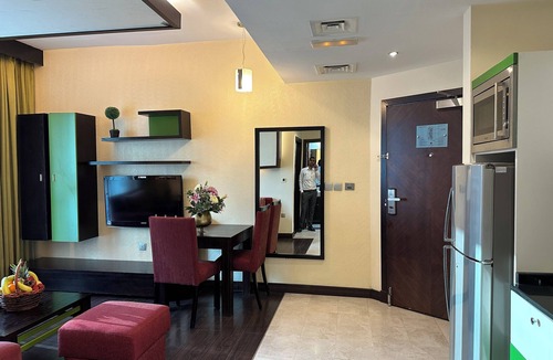 Dubai Marina Apartment | Sunday Marina View Hotel Apartments