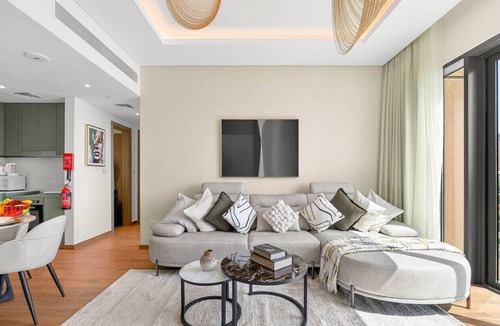 Al Wasl Apartment | Sunset Burj Views| Premium 1BR in City Walk Hub