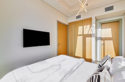 Sheikh Zayed Road Apartment | The Iconic Stay 2BR