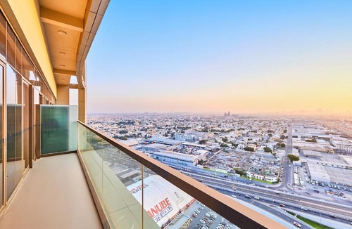 Sheikh Zayed Road Apartment | The Iconic Stay 2BR