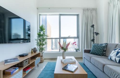 Dubai Marina Apartment | The Smart Concierge - Bay Central