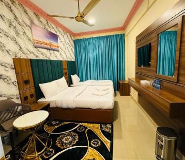 Naif Hotel | Three Dot Hotel