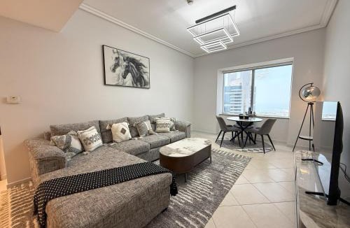 DIFC Apartment | Trinity Holiday Homes - Sheikh Zayed Road Right Next to Financial Center Metro Station Exit 1