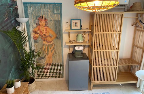 Jumeirah House | Tropicana Guestroom 7 min walk from the beach