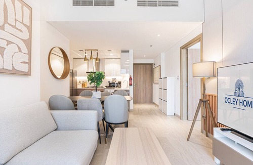 Nad Al Sheba Apartment | Urban Family Home minutes from Downtown