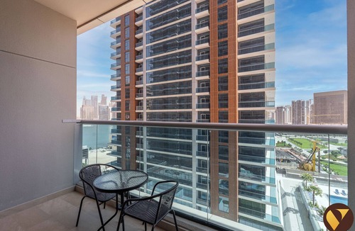 Business Bay Apartment | Vogue | Elite Business Bay Close to Downtown Dubai Mall
