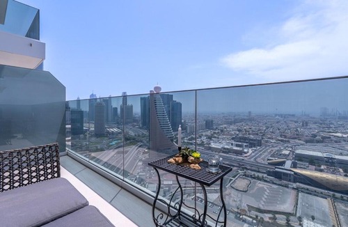 Bur Dubai Apartment | Vogue Vacation Homes, Al Wasl 1 Residences Near Zabeel Park and World Trade Centre, One Bedroom Apartment with Balcony and City View, Access to all Amenities, Walkable to Max Fashion Metro Station