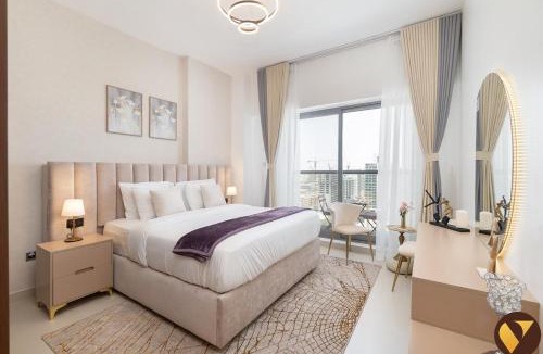 Jumeirah Village Circle Apartment | Vogue Vacation Homes, JVC Jeewar Tower near Circle Mall, One Bedroom Apartment with Balcony and City View, Access to all Amenities