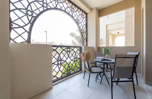 Umm Suqeim 3 Apartment | Vogue Vacation Homes, Madinat Jumeirah Living Rahaal Near Burj Al Arab One Bedroom Apartment with Balcony and Vibrant Community View, Access to all Amenities