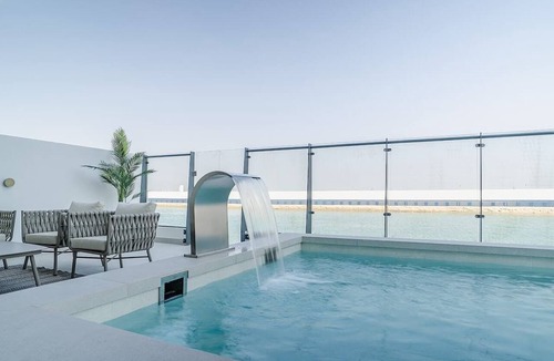 Dubai Villa | Waterfront Ajmal Makan Villa w/Private Pool