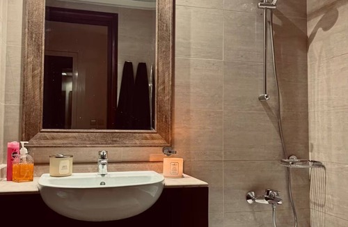 Al Hamra Village House | Western townhouse with swimming pool