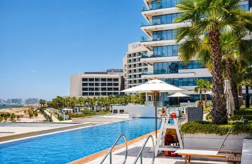 Abu Dhabi Apartment | Yas Island Resort with Beach Access | Cosy Studio
