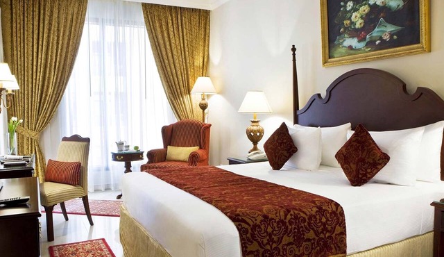 1BR Sky Apt | Mercure BH | Metro Facing, Pool + Kids Club | 2 Units