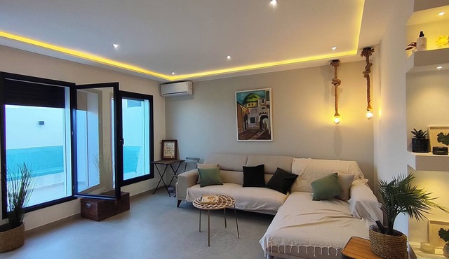 2-Bedroom Apartment with a Jacuzzi