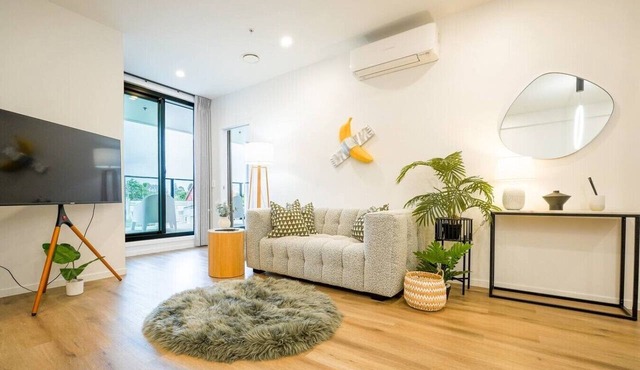 2 Bedrooms in Prime Location with Free Parking in Auckland