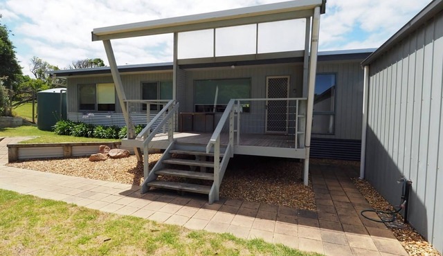 27 Beach Parade Sandy Point Stay 3 Pay 2 Winter Special in Sandy Point