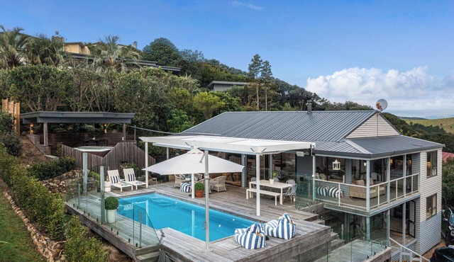 4 Bedroom home with the most Incredible expansive views with huge heated pool! in Waiheke Island
