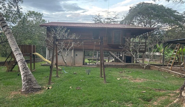 Adorable 2-bedroom house with AC in the small village of Esperanza in Esperanza