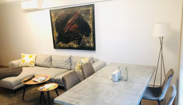 Amazing Austria Center Apartment near UNO City in Vienna