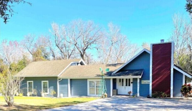 Beautiful 4 Bedroom Farm House in Windermere