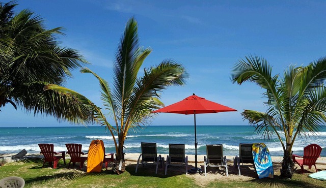 Blue Hawaii Pacific Ocean Beachfront House. 3 Bedroom 3 Bath.90 day minimum stay in Ewa Beach