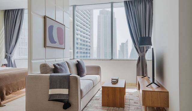 Blueground | DIFC, pool, nr Dubai Mall