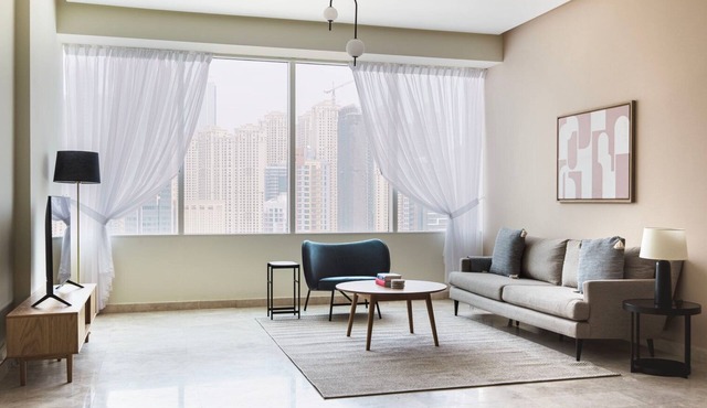 Blueground | JLT, pool, nr Dubai Marina