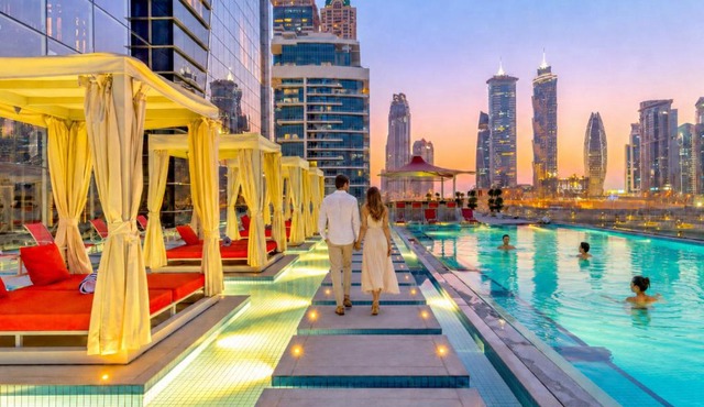Canal Central Hotel Business Bay in Dubai