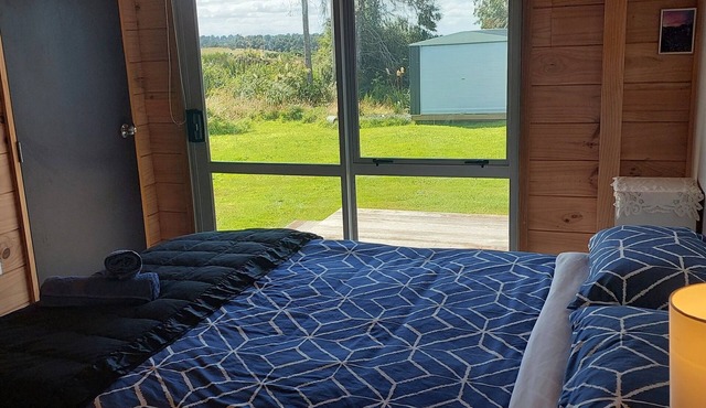 Central Plateau, Tongariro, modern apartment, rural, mountain and garden views in Waimarino
