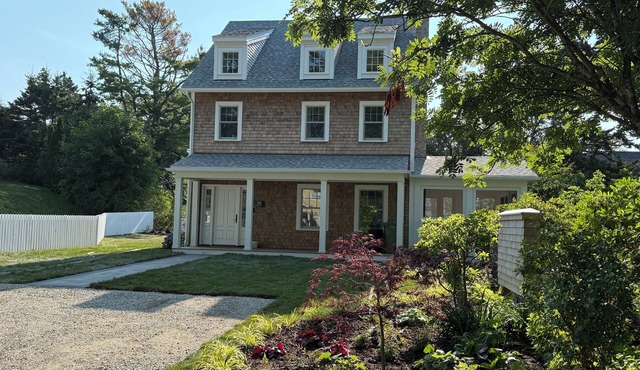Charming 3-bedroom exclusive house with WiFi, AC in serene Chester in Chester
