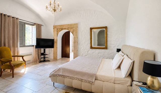 Charming Villa with Pool, Sea Views & Traditional Tunisian Architecture