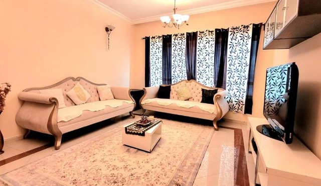 Cityscape Retreat Apartment