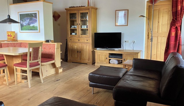 Country-style apartment with mountain views and close to the slopes in the Zille in Krimml