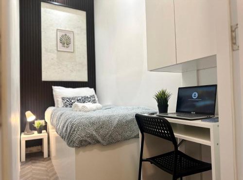 Cove Partition Room in Tecom Near Internet City Metro