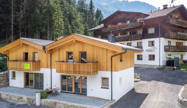 Cozy vacation home at the end of the Virgen Valley in Prägraten am Großvenediger