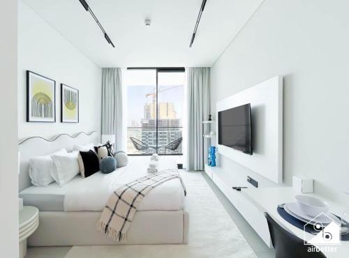 Cozy & Chic upgraded Studio with Balcony Dubai JVC