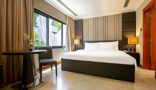 Dubai Marine Beach Resort & Spa