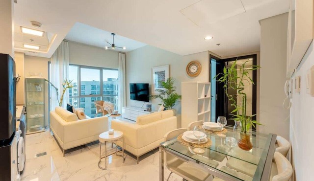 Dubai South Apt w/Pool, Gym, Near Expo City
