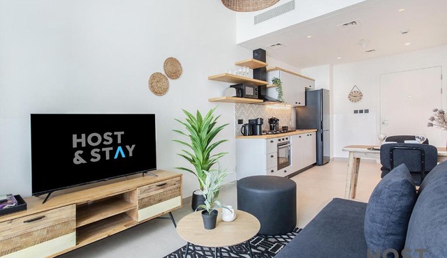 Elegant 1BR In Collective, Dubai Hills