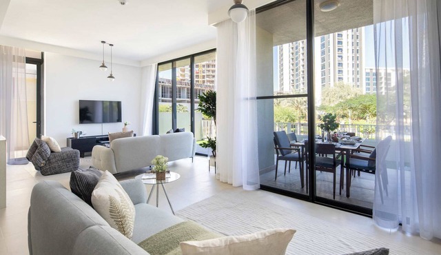 Exclusive 3BR Villa with Backyard in Dubai Hills!