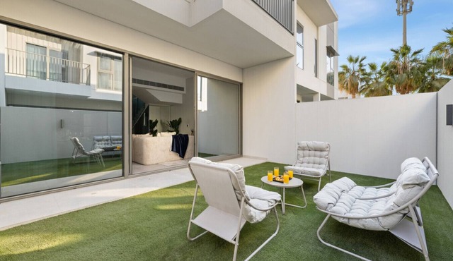 Family 4BR Villa | PS5 & Garden | New Community