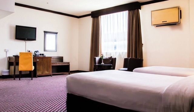 Fortune Karama Hotel