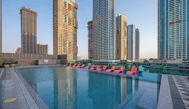 Free housekeeping visits during your stay - StayShort - Remarkable 1BR in JLT - Sleeps 4!