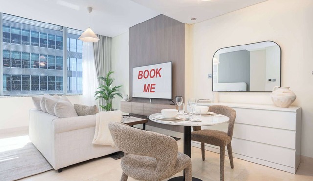 Free housekeeping visits during your stay - StayShort - DIFC sleeps 4 in a Convenient Location!