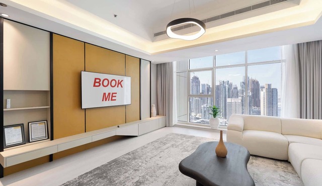 Free housekeeping visits during your stay - StayShort - Family Friendly 3BR Apartment with Ample Space