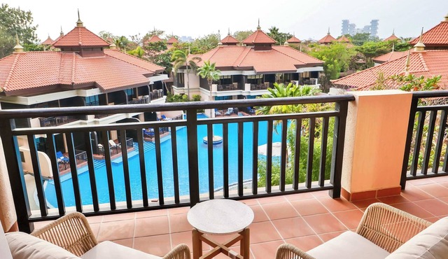 Fresh 3BR Apartment in 5-star Resort