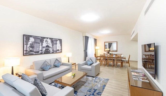 Golden Sands Suites